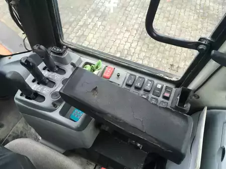 Wheel Loaders 2017 Hitachi ZW180-6 (9)