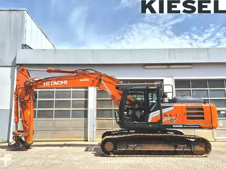 Hydraulic Excavators 2022 Hitachi ZX250LCN-7 (1)