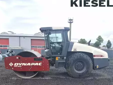 Komprimator 2024 Dynapac CA2500D (1)