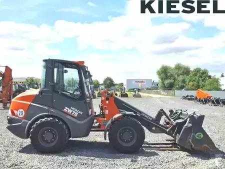 Kompaktlader 2023 Hitachi ZW75-6 (1)