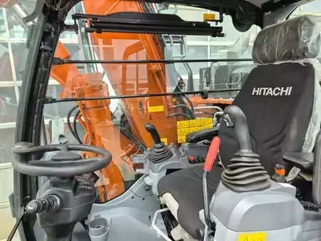 Hjulgraver 2023 Hitachi ZX135W-7 (16)