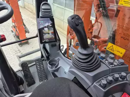Hjulgraver 2023 Hitachi ZX135W-7 (18)