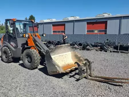 Radlader 2024 Hitachi ZW75-6 (4)