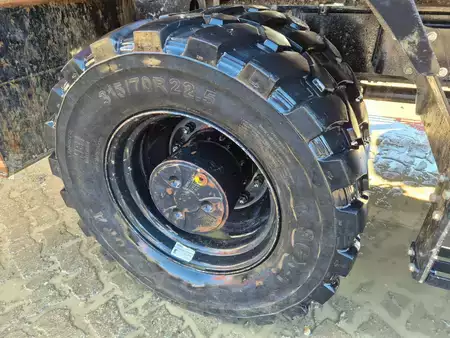 Excavadoras de ruedas 2024 Hitachi ZX180W-7 (14)