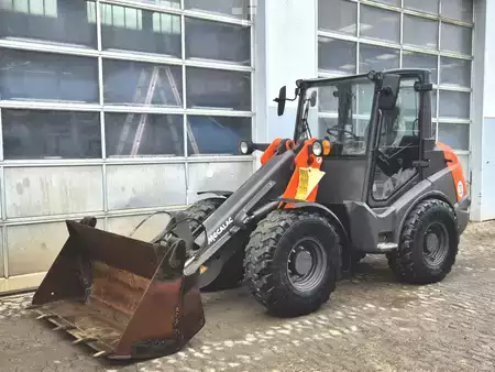 Chargeuse sur pneus 2021 Mecalac AX850 (2)