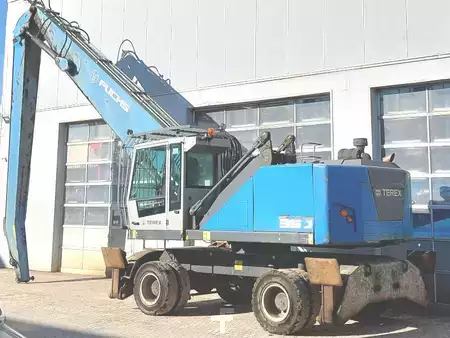 Escav. Movimenta zione sollev. 2015 Fuchs MHL350 F (3)