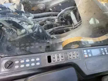Hydraulic Excavators 2017 Caterpillar 374FL (10)