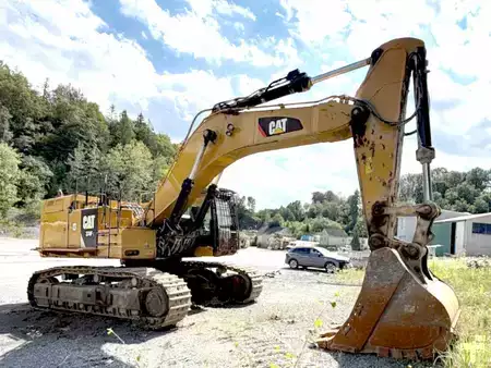 Hydraulic Excavators 2017 Caterpillar 374FL (3)