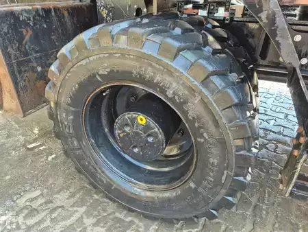 Escavadora de rodas 2023 Hitachi ZX175W-7 (14)
