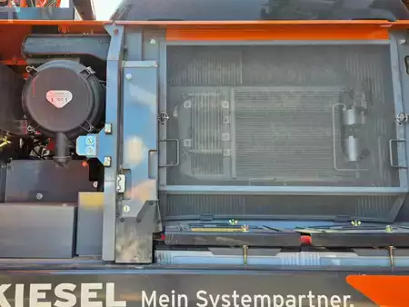 Escavatori gommati 2023 Hitachi ZX220W-7 (10)