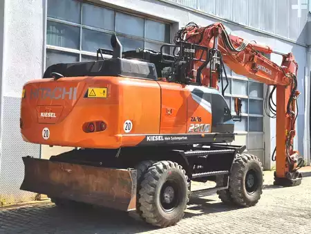 Escavatori gommati 2023 Hitachi ZX220W-7 (6)