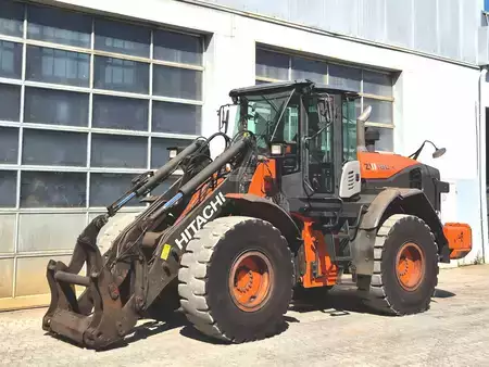 Radlader 2015 Hitachi ZW180-5 PL (2)