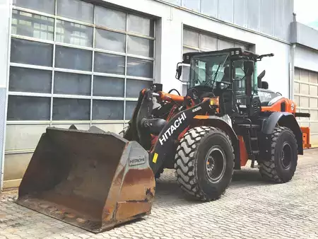 Radlader 2023 Hitachi ZW180-7 (2)