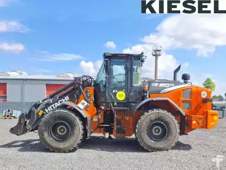 Radlader 2022 Hitachi ZW180-7 PL (1)