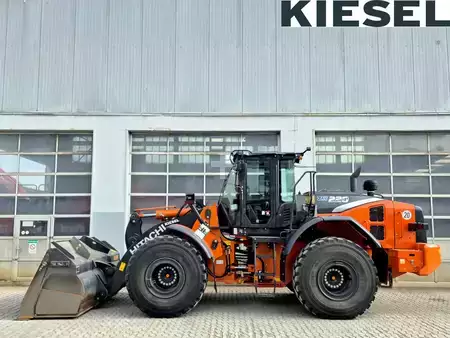 Radlader 2024 Hitachi ZW220-7 (1)
