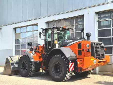 Radlader 2024 Hitachi ZW220-7 (3)