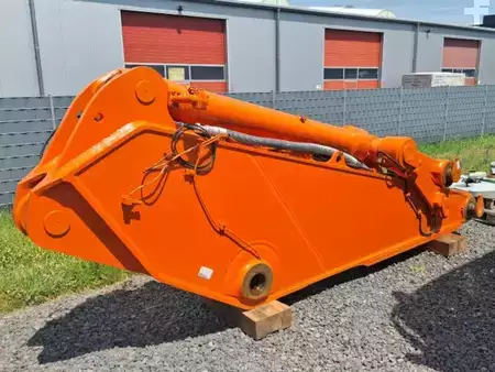 Pelles sur chenilles 2023 Hitachi ZX690LCH-7 (7)
