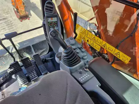 Bæltegraver 2021 Hitachi ZX135US-6 (18)