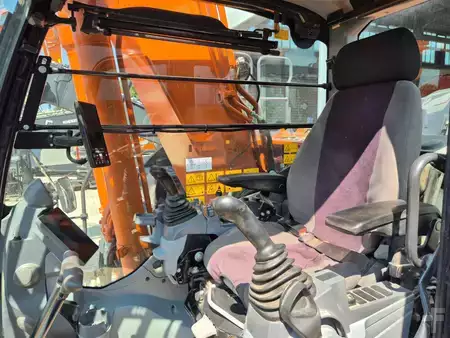 Pelles sur chenilles 2023 Hitachi ZX250LCN-7 (15)