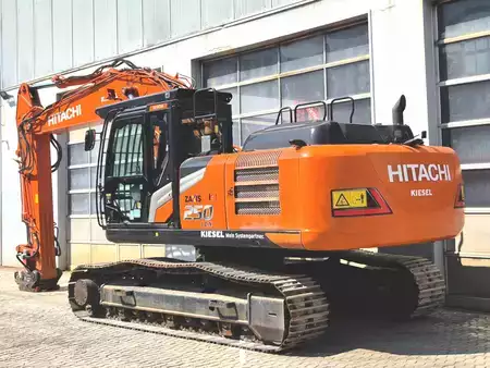 Pelles sur chenilles 2023 Hitachi ZX250LCN-7 (3)