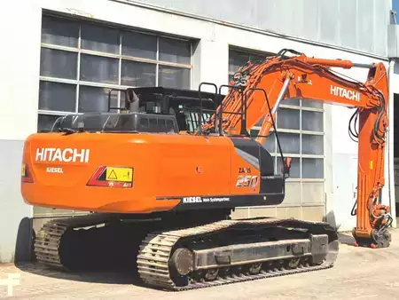 Pelles sur chenilles 2023 Hitachi ZX250LCN-7 (6)
