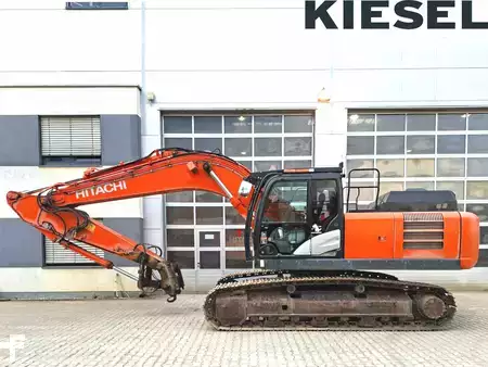 Bæltegraver 2016 Hitachi ZX300LCN-6 (1)