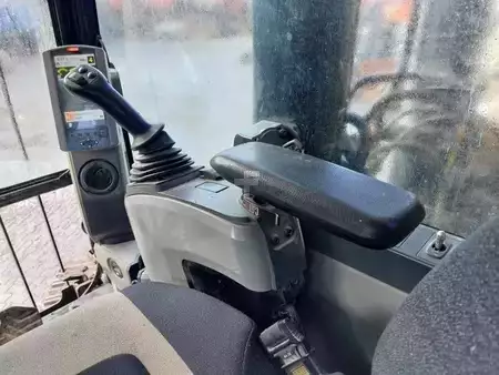 Bæltegraver 2016 Caterpillar 352F (14)