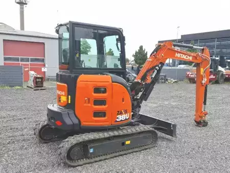 Minigraver 2024 Hitachi ZX38U-6 (6)