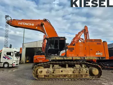 Escavadora de rastos 2022 Hitachi ZX690LCH-7 (1)