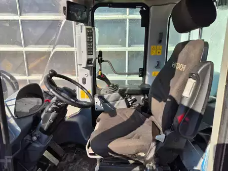 Pyöräkuormaajat 2023 Hitachi ZW160-7 PL (13)