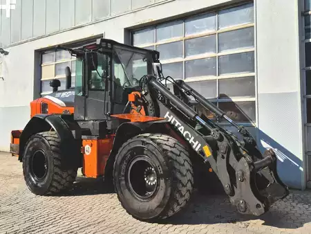 Pyöräkuormaajat 2023 Hitachi ZW160-7 PL (4)