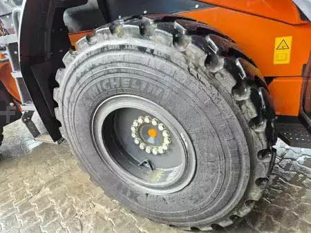 Pyöräkuormaajat 2023 Hitachi ZW180-7 (11)
