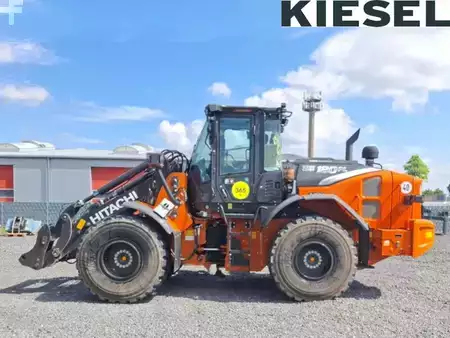 Pyöräkuormaajat 2022 Hitachi ZW180-7 PL (1)