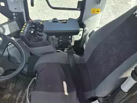 Pyöräkuormaajat 2022 Hitachi ZW180-7 PL (12)