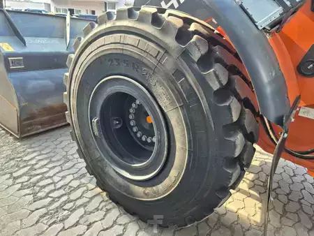 Pyöräkuormaajat 2024 Hitachi ZW220-7 (10)