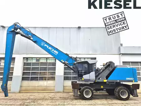 Pelle de manutention 2023 Fuchs MHL360 F (1)