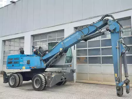 Pelle de manutention 2016 Fuchs MHL320 D (4)