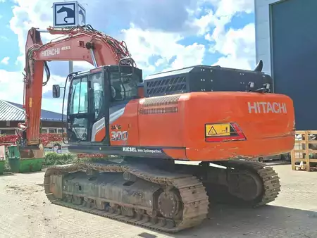 Beltegraver 2023 Hitachi ZX300LCN-7 (3)