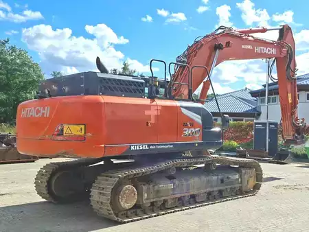 Beltegraver 2023 Hitachi ZX300LCN-7 (6)
