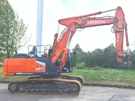 Beltegraver 2023 Hitachi ZX250LCN-7 (5)