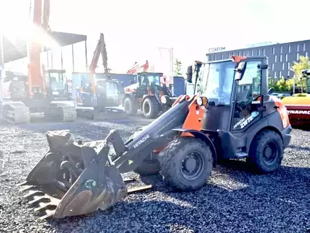 Hjullaster 2023 Hitachi ZW75-6 (2)