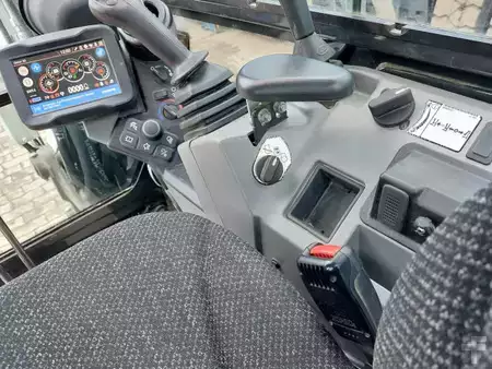 Minibagry 2022 Bobcat E60 (10)