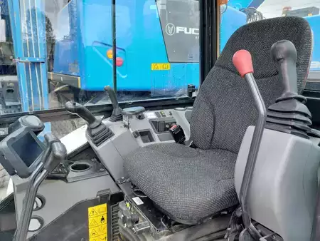 Minibagry 2022 Bobcat E60 (9)