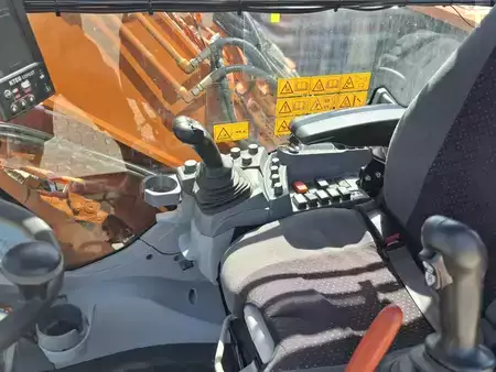 Pyöräkaivinkoneet  2023 Hitachi ZX155W-7 (9)