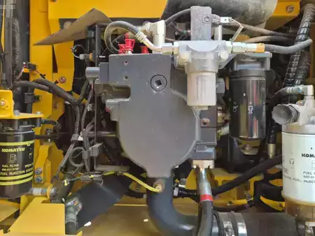 Korečková rýpadla 2020 Komatsu PC240NLC-11 (9)