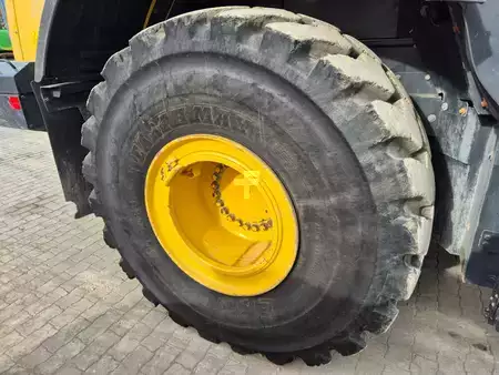 Kolové nakladače 2020 Komatsu WA475-10 (12)