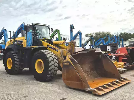 Kolové nakladače 2020 Komatsu WA475-10 (4)