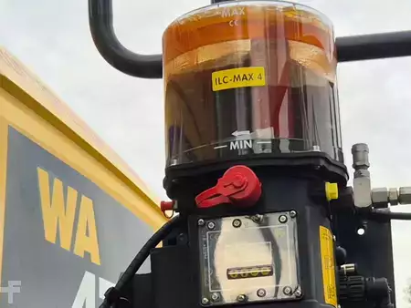 Kolové nakladače 2020 Komatsu WA475-10 (7)