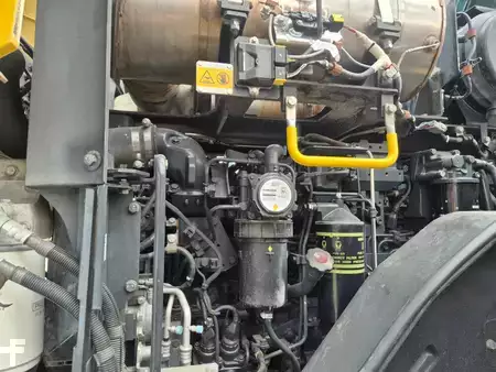 Kolové nakladače 2020 Komatsu WA475-10 (9)