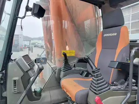 Overige 2012 Doosan DX420LC (13)